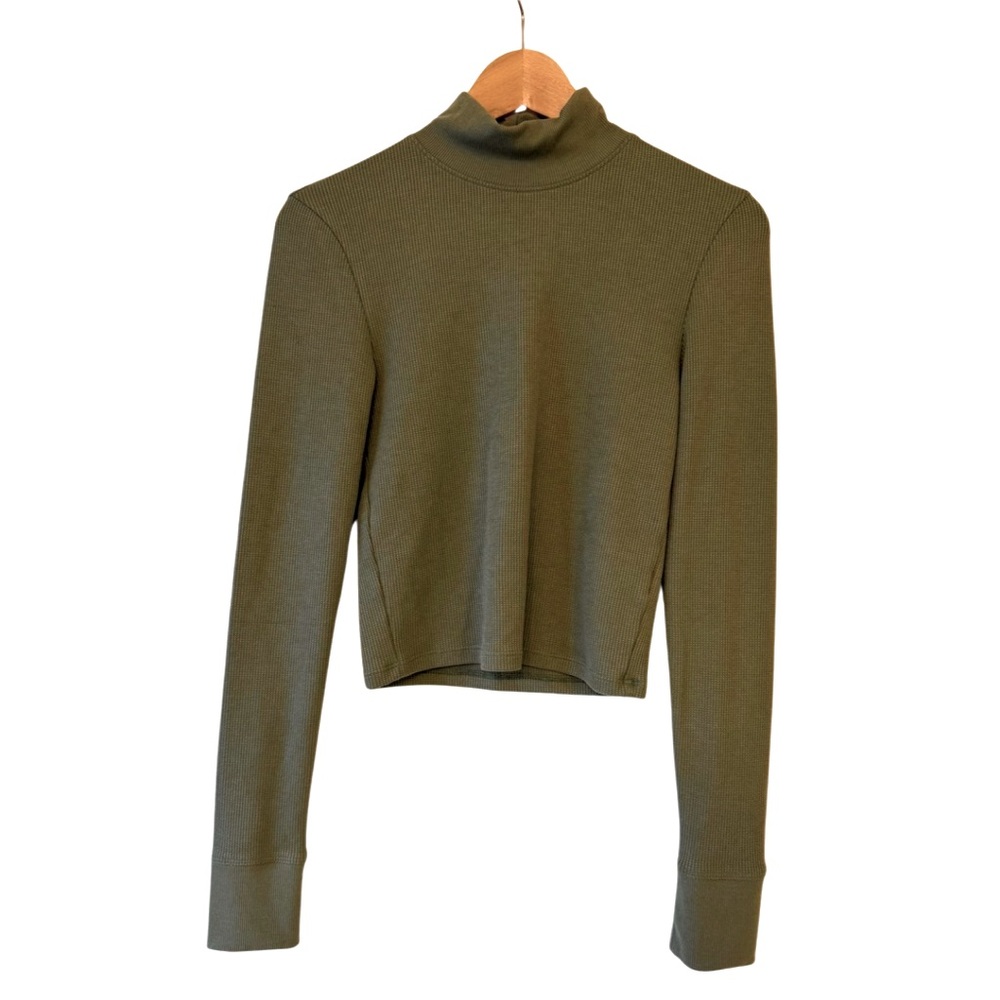 Aerie Hey Baby Cropped mock neck shirt